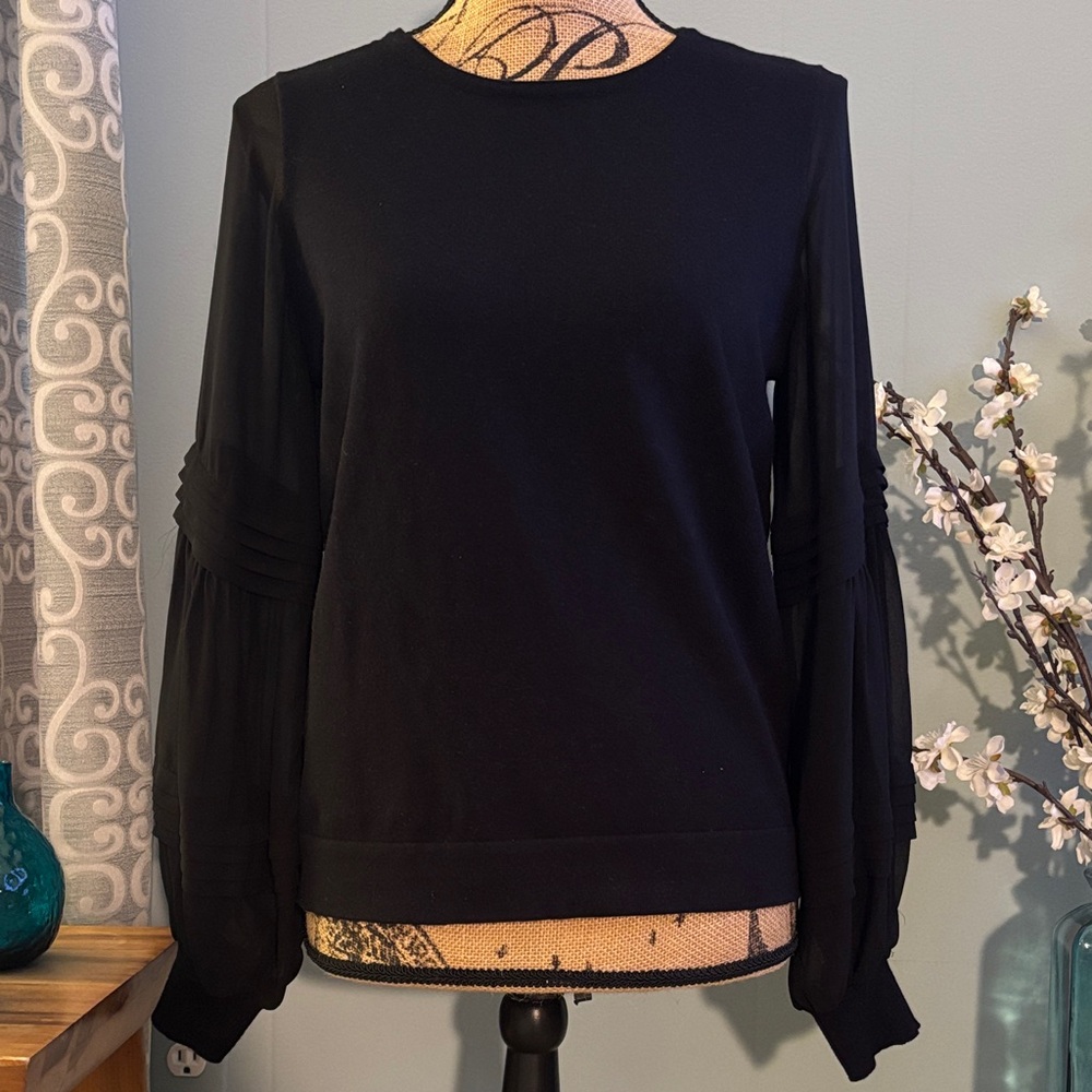 Cece Mixed Media Black Crewneck Light Sweater with Sheer Ballon Sleeves